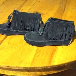 Size 6 flats black